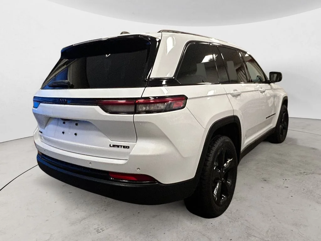 Used 2023 Bright White Jeep Limited image 5