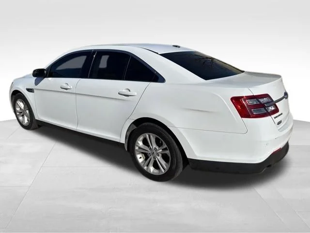 Used 2016 White Ford SEL image 5
