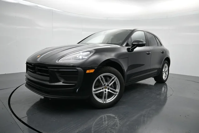 2026 Porsche Macan 