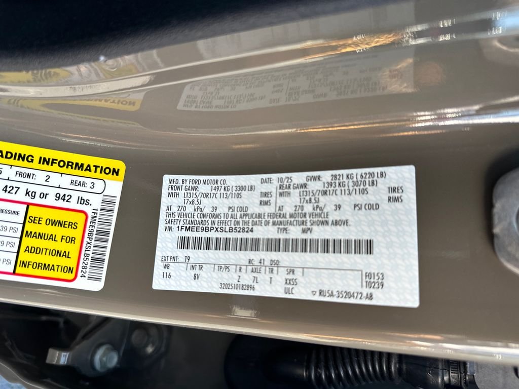 New 2025 Gray Ford Badlands image 32