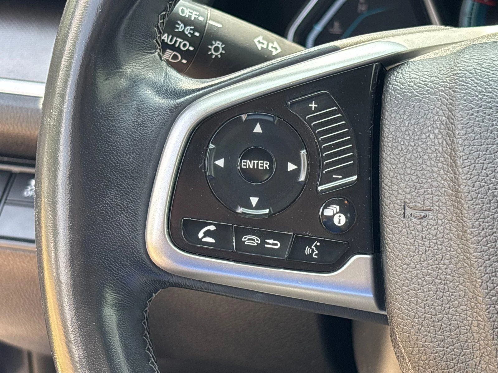 Used 2018 Cosmic Blue Metallic Honda EX image 19