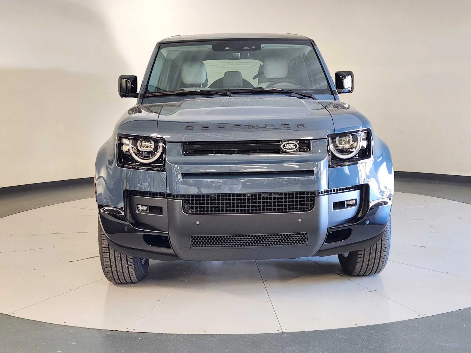 2026 Land Rover Defender X-Dynamic SE - Photo 14