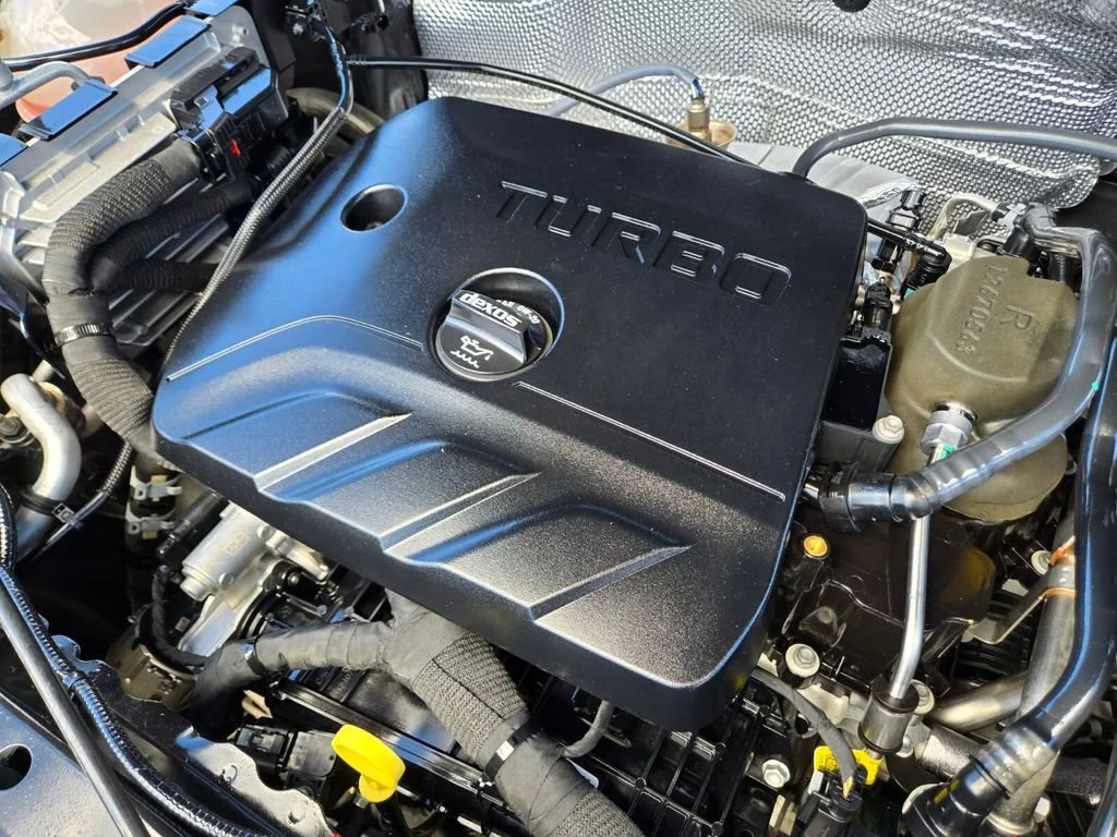 Used 2023 Mosaic Black Metallic Chevrolet RS image 18