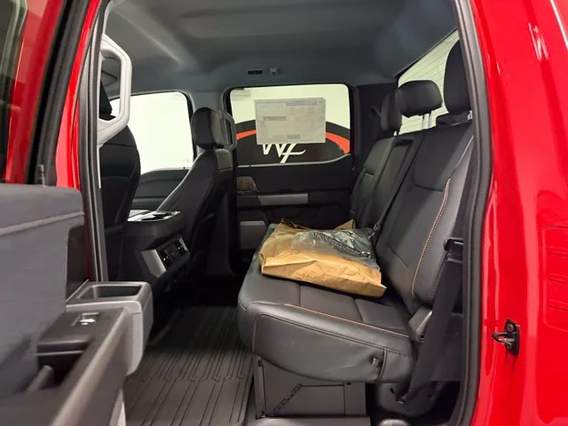 New 2026 Race Red Ford F-450® LARIAT® image 38