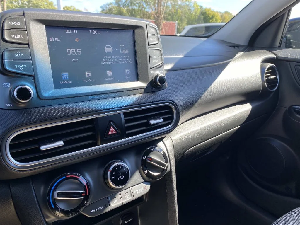 Used 2021 Black Hyundai SEL image 29
