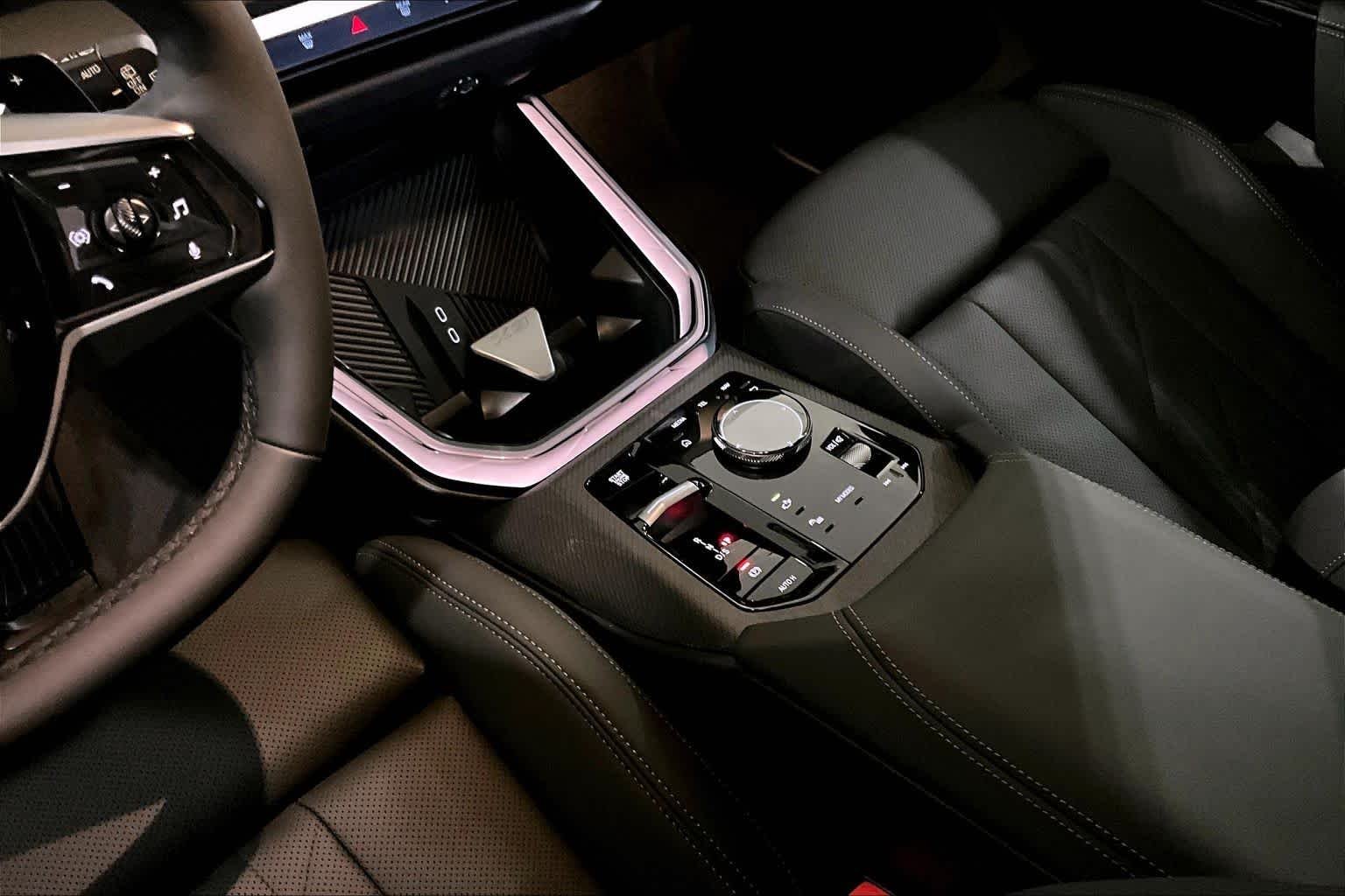 Used 2026 Skyscraper Grey Metallic BMW 30 xDrive image 15
