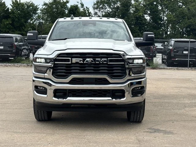New 2026 Bright White Clear-Coat Exterior Paint RAM Tradesman image 12
