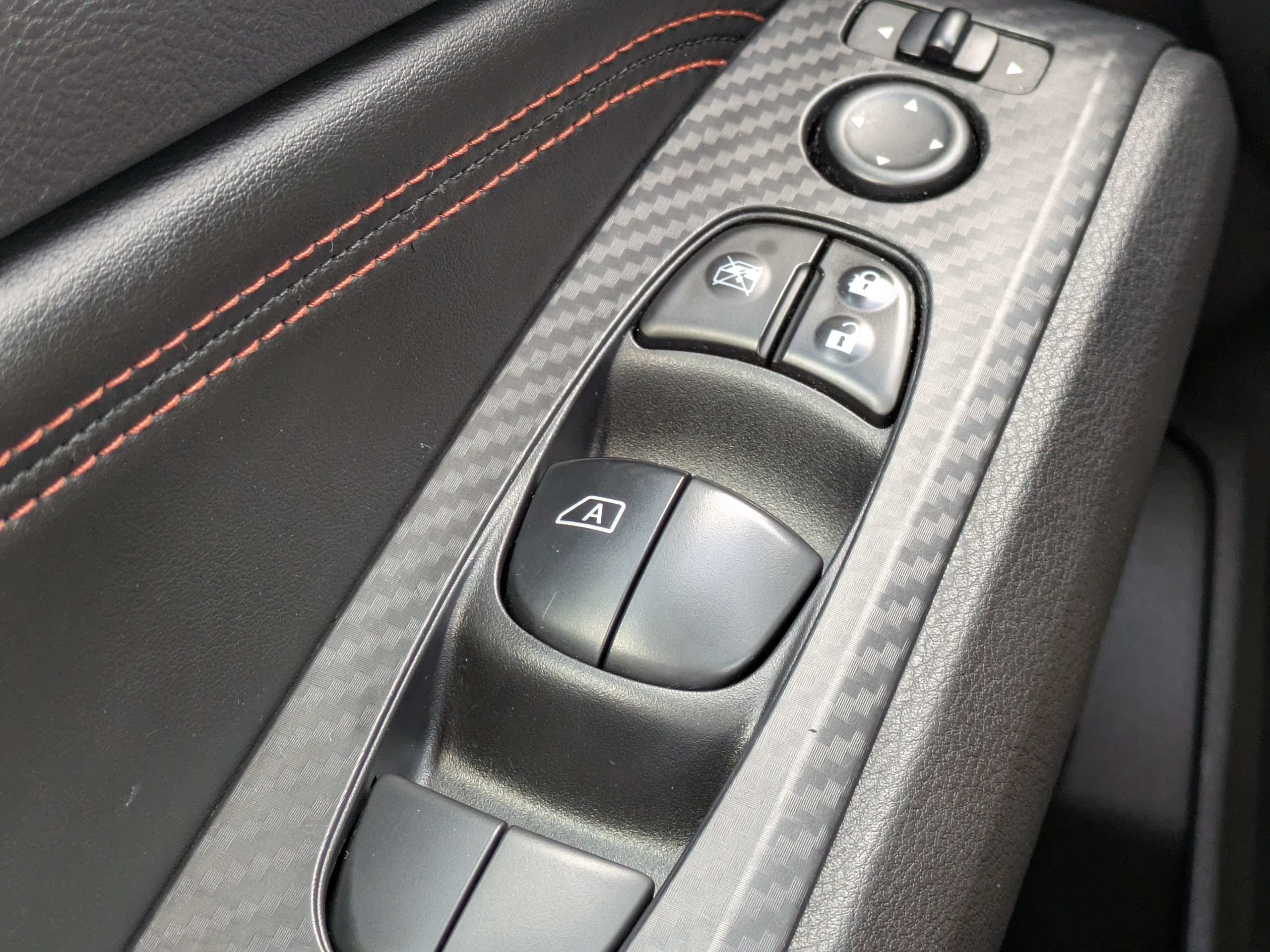 2019 Nissan Altima SR - Photo 24