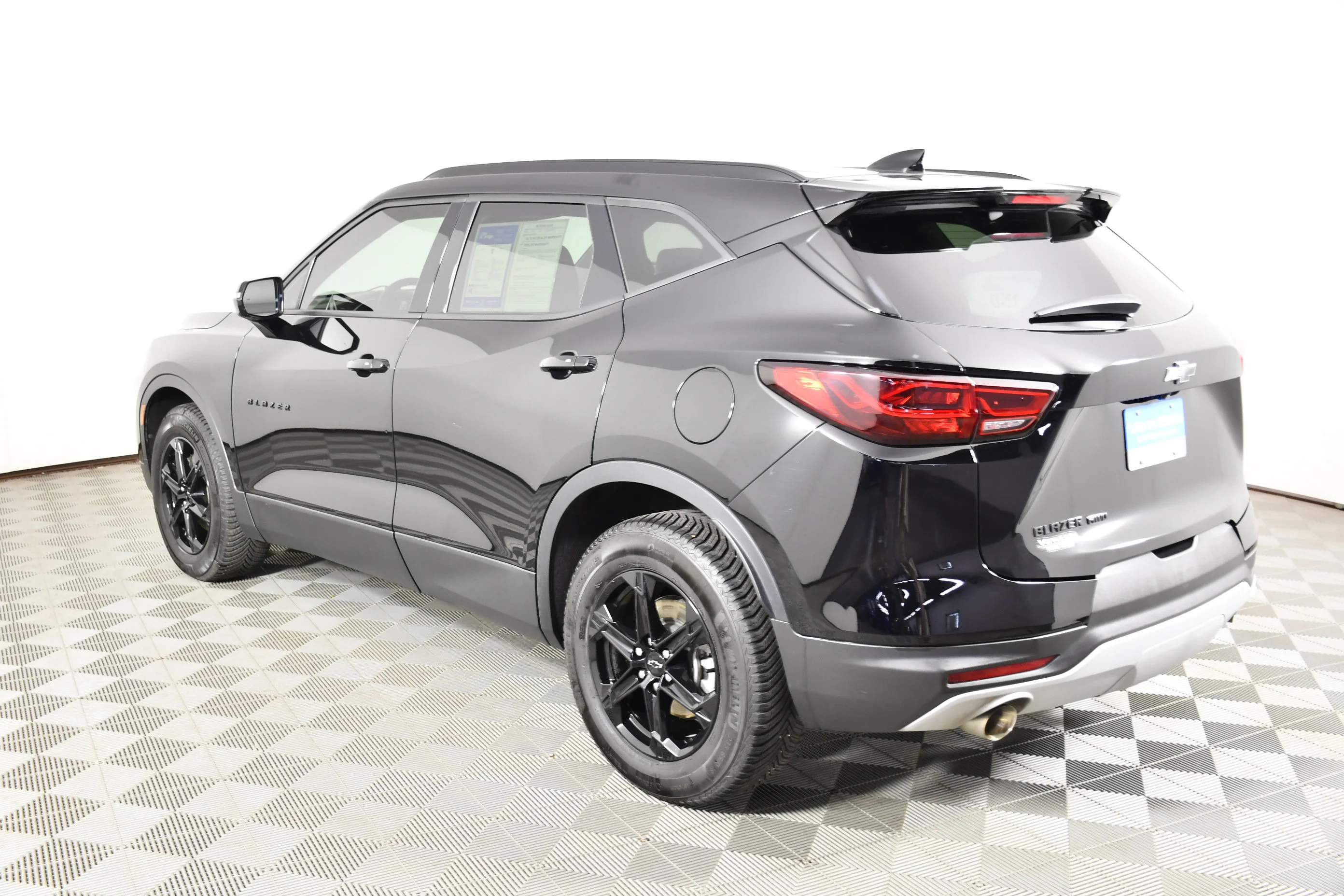 Used 2023 Black Chevrolet LT image 8