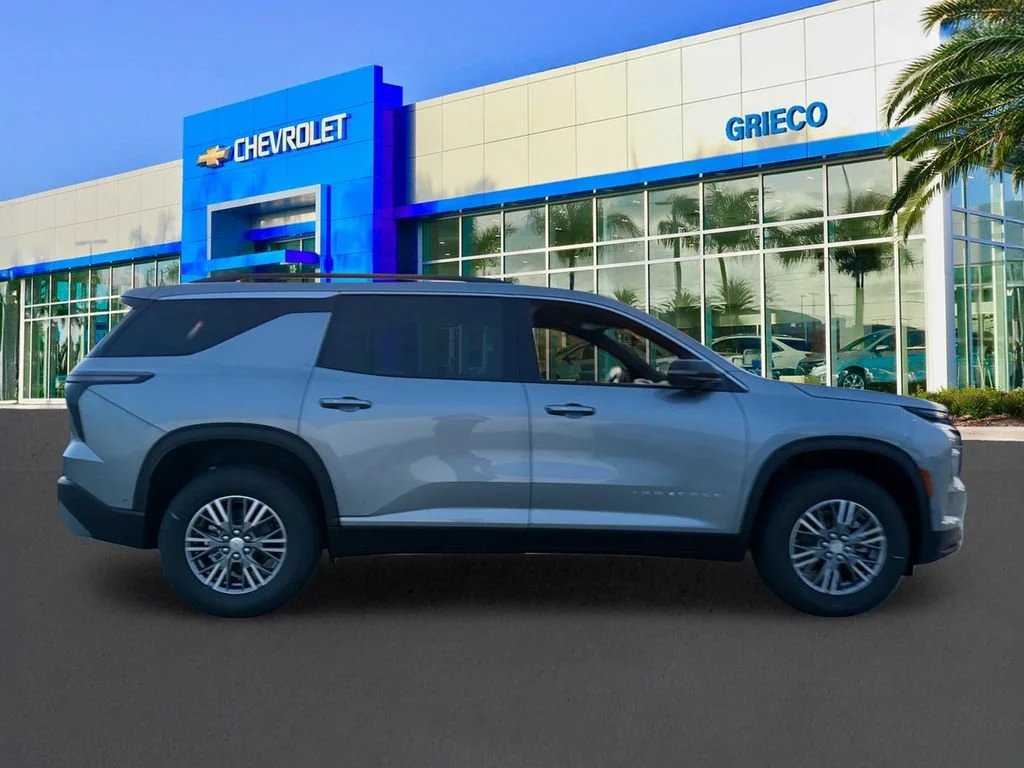 2027 Chevrolet Traverse LT - Photo 8