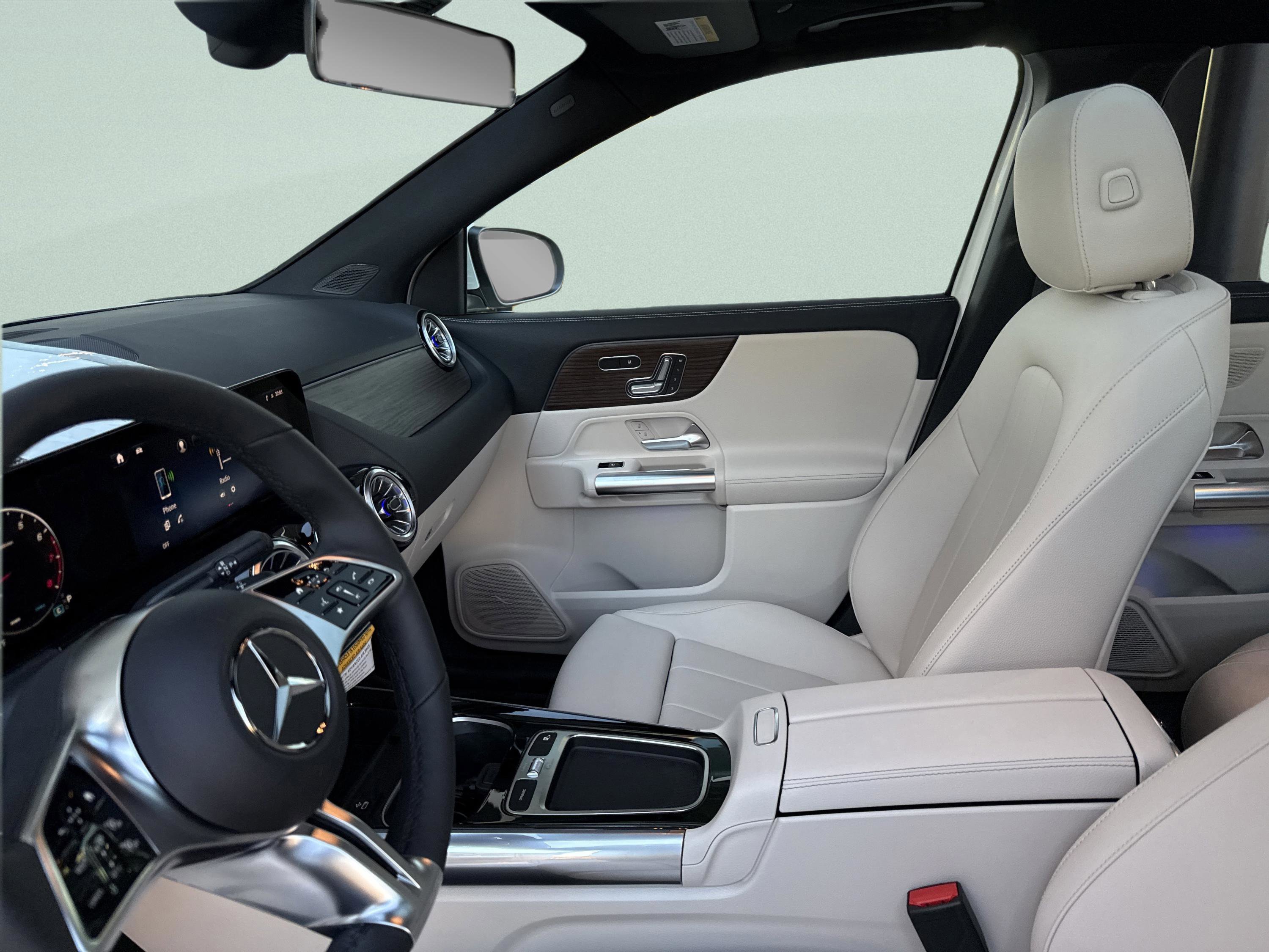 Certified Used 2026 Polar White Mercedes-Benz GLA 250 image 24