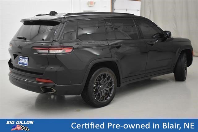 Used 2024 Diamond Black Crystal Pearlcoat Jeep Summit image 14