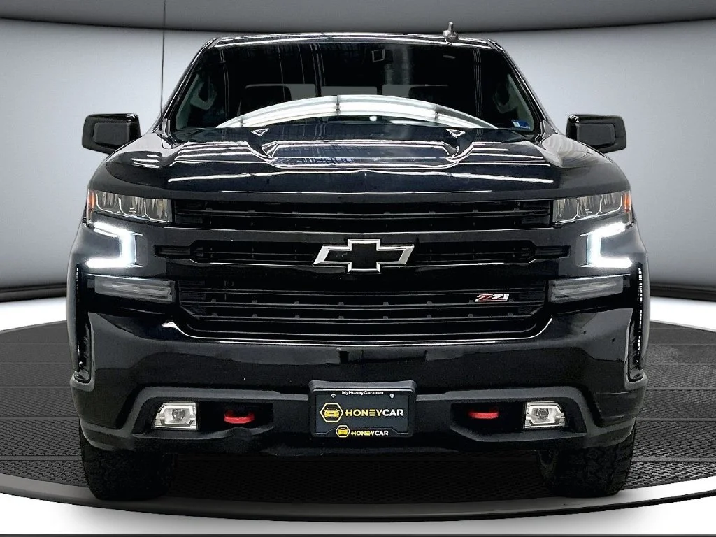 Used 2020 Gray Chevrolet LT Trail Boss image 2