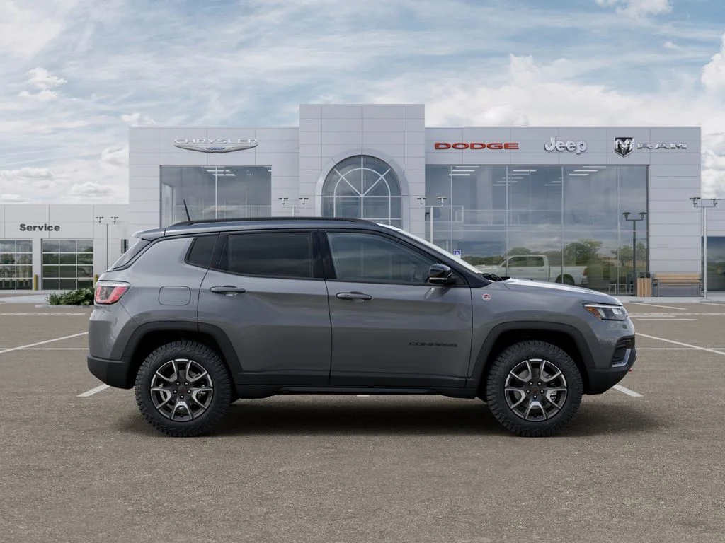 New 2026 Sting-Gray Clear-Coat Exterior Paint Jeep Trailhawk image 21