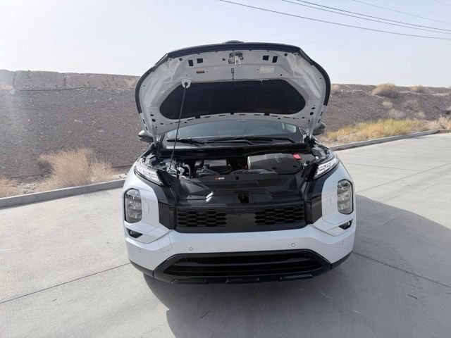 New 2026 White Nissan SL image 37
