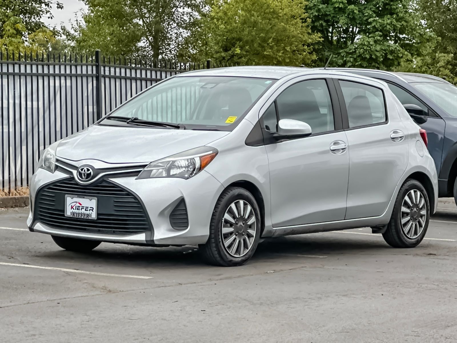 Used 2017 Silver Toyota L image 7