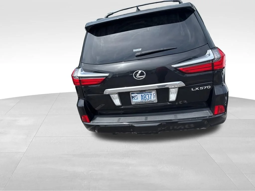 Used 2017 Black Lexus 570 image 9
