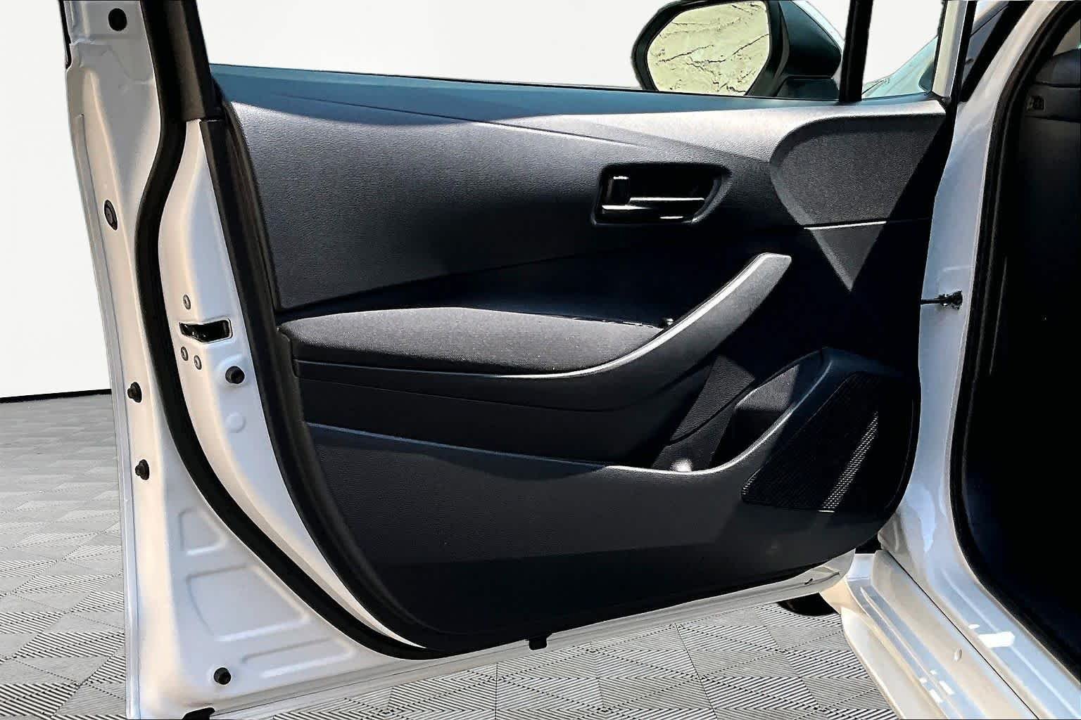 Certified Used 2026 Wind Chill Pearl Toyota LE image 22