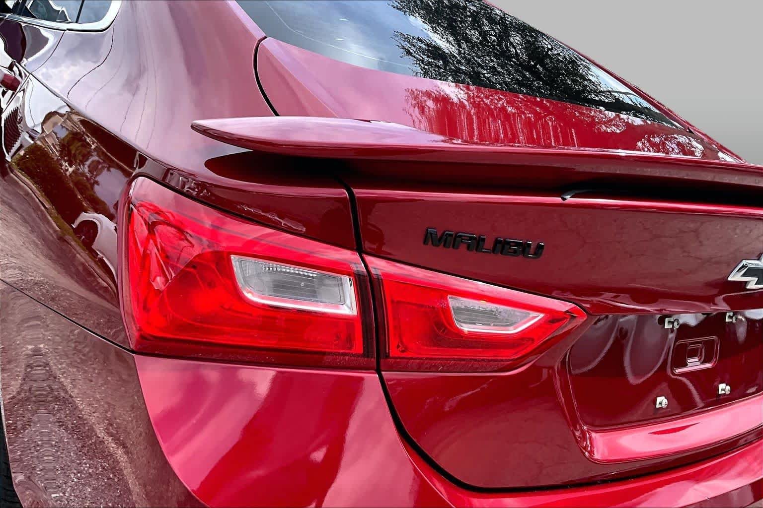 Used 2020 Cajun Red Tintcoat Chevrolet RS image 29