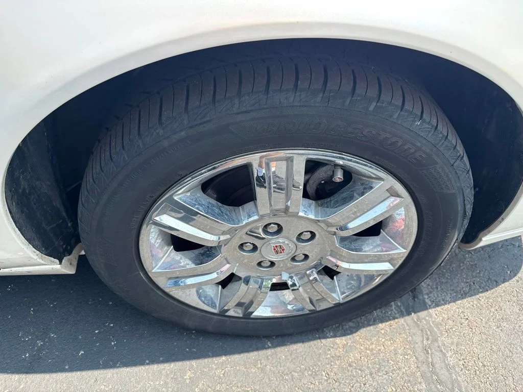 Used 2011 White Cadillac Platinum image 30