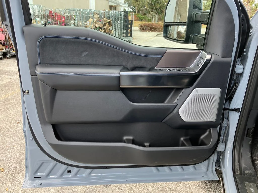 New 2026 Gray Ford Platinum image 27