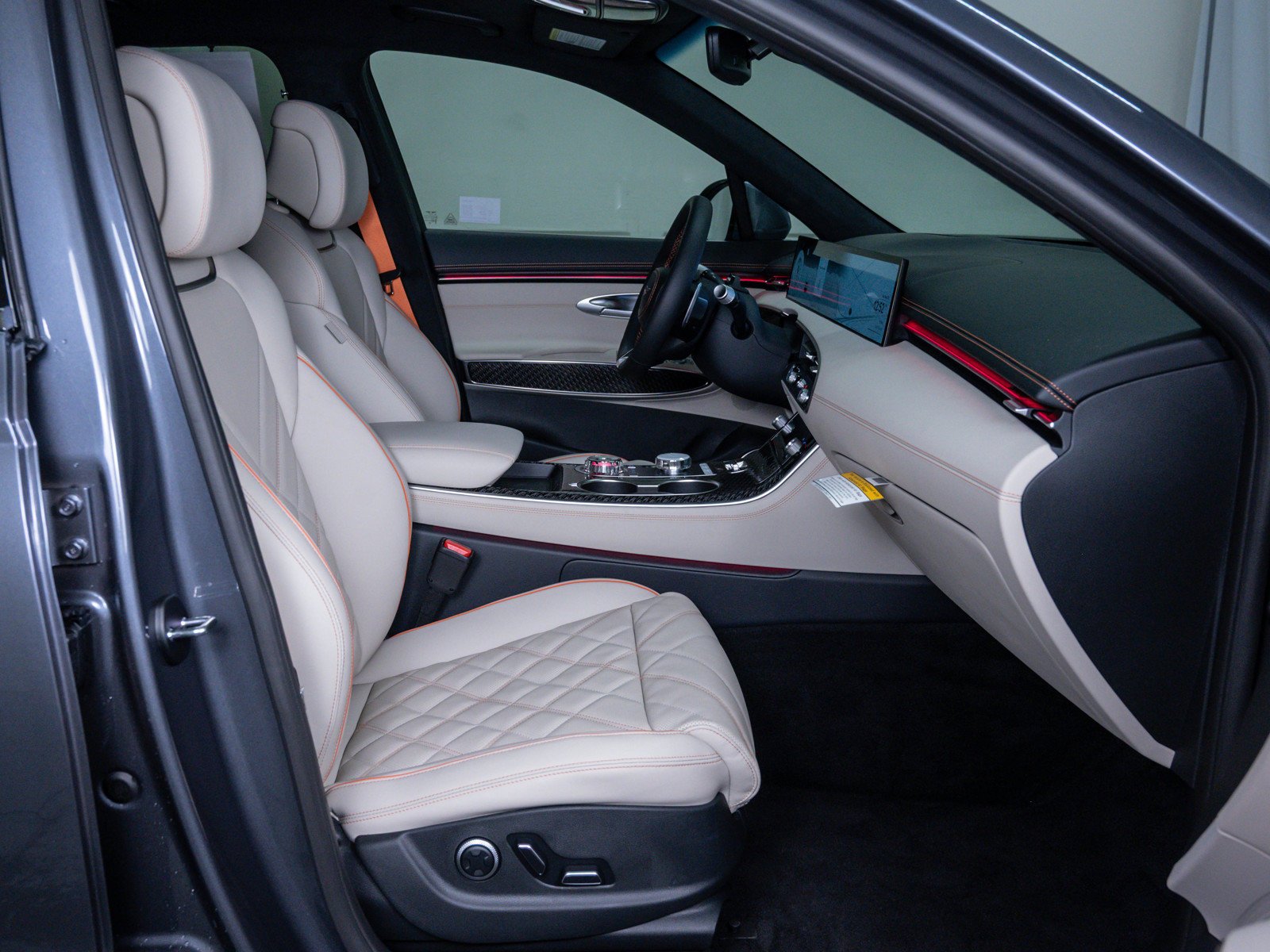 2026 GENESIS GV70 Sport Prestige - Photo 11