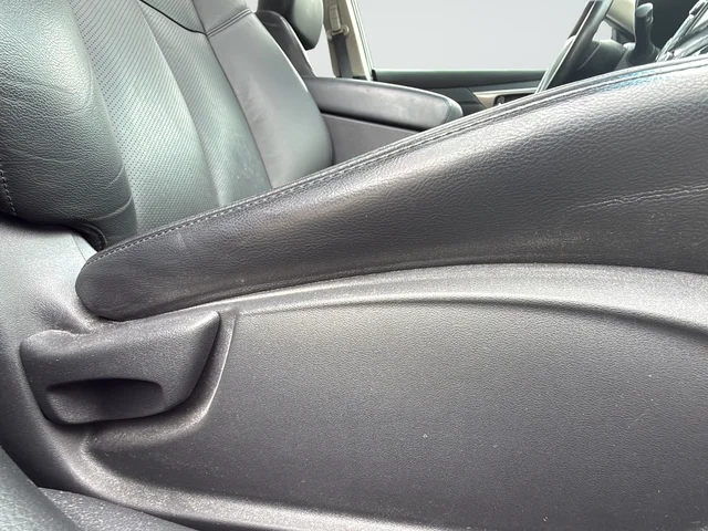 Used 2014 Black Nissan 2.5 SL image 16