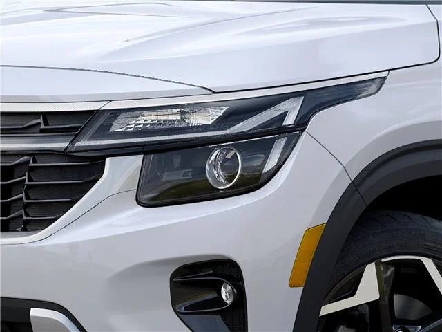 New 2026 White Kia S image 37