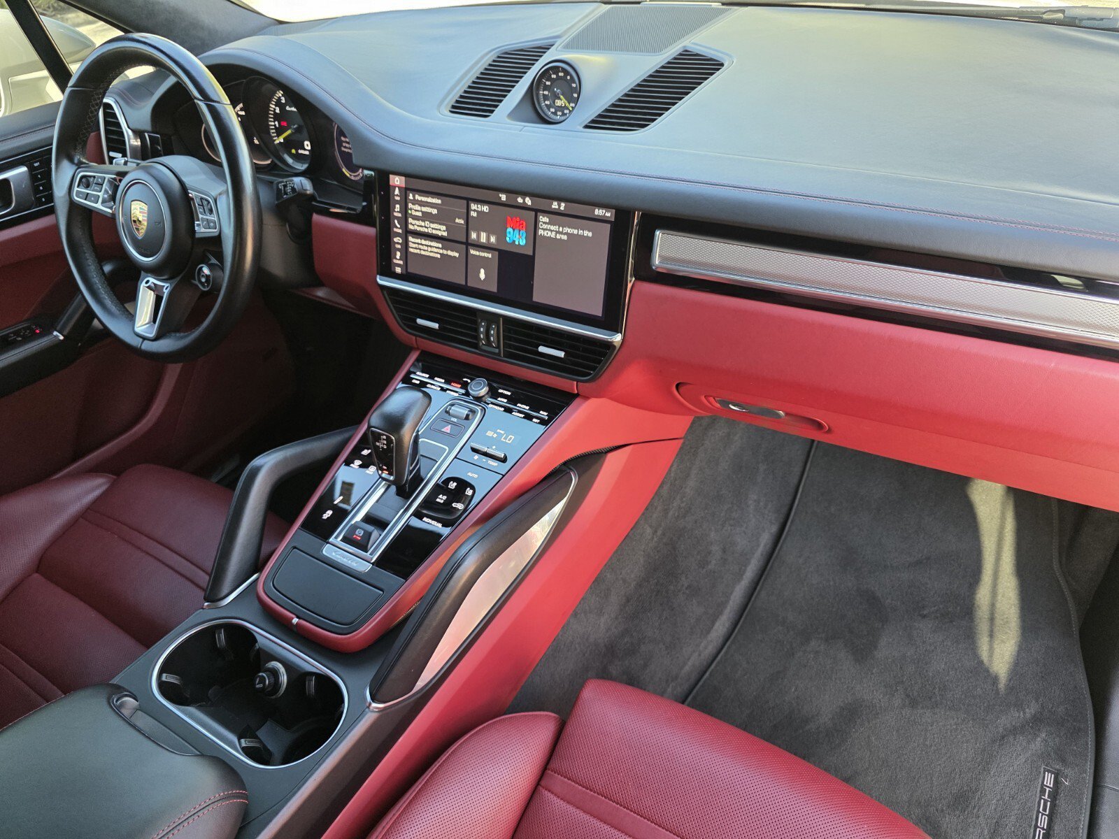 Used 2021 Chalk Porsche Turbo S E-Hybrid image 31