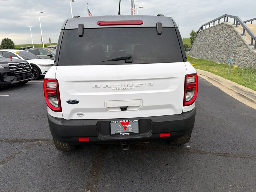 Used 2021 White Ford Badlands image 6
