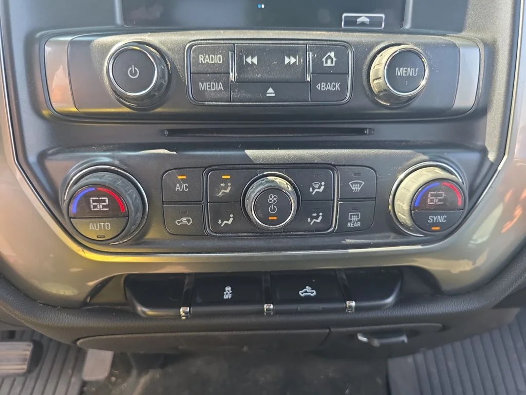 Used 2018 Cajun Red Tintcoat Chevrolet LT image 17