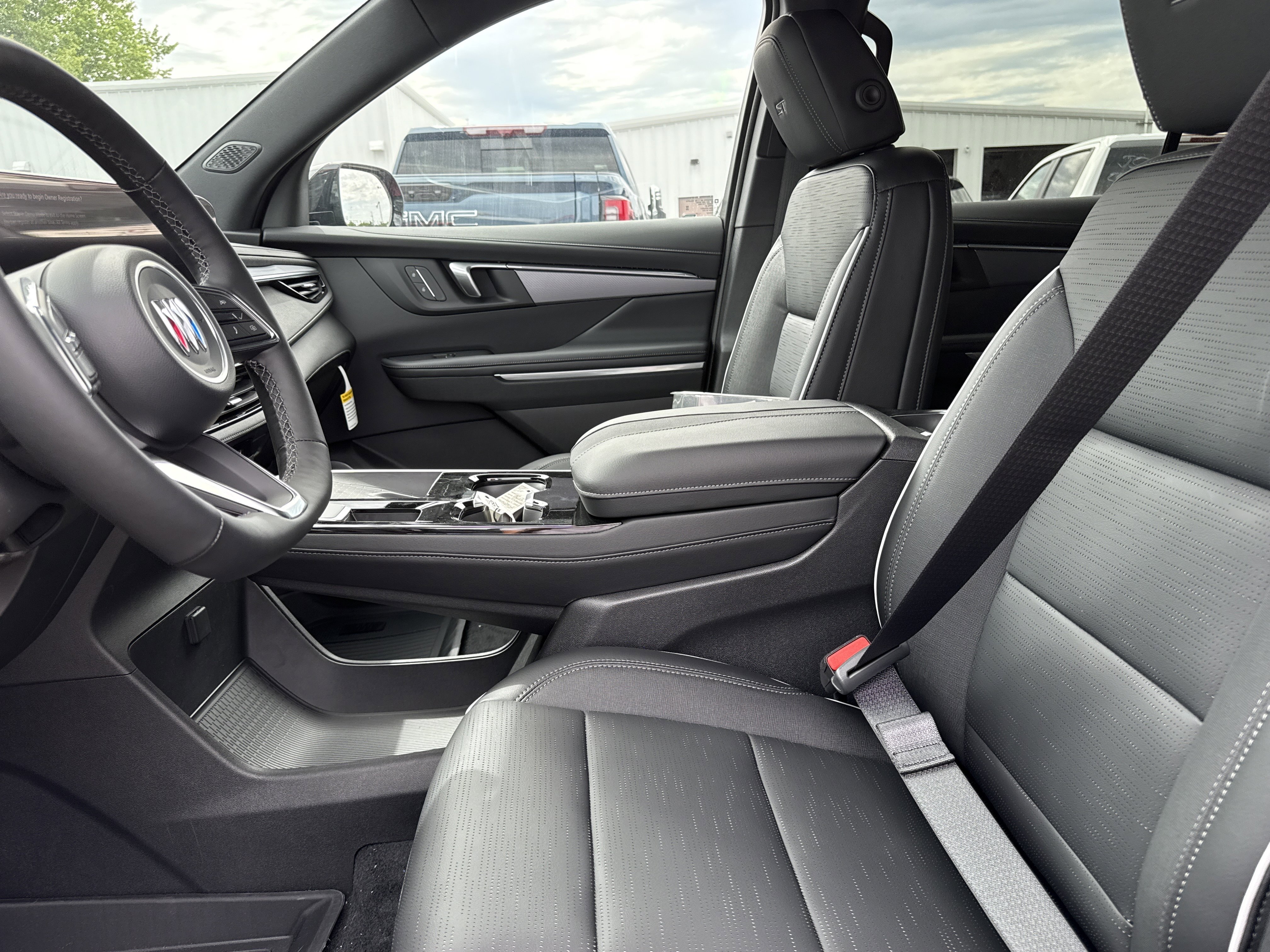 2026 Buick Enclave Sport Touring - Photo 4