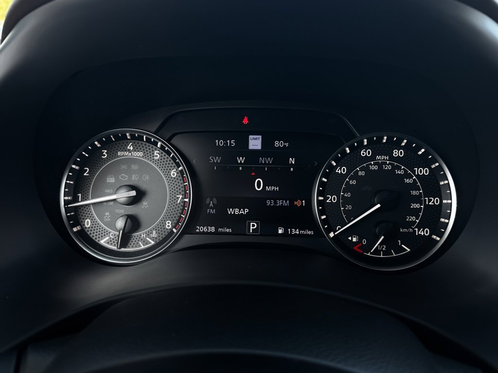 Used 2024 White Nissan Platinum image 18