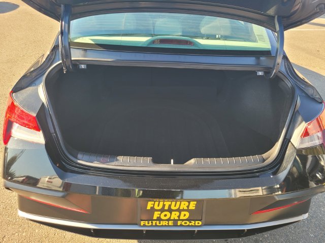 Certified Used 2025 Black Hyundai SEL Convenience image 11