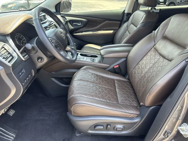 Used 2020 Gray Nissan Platinum image 15