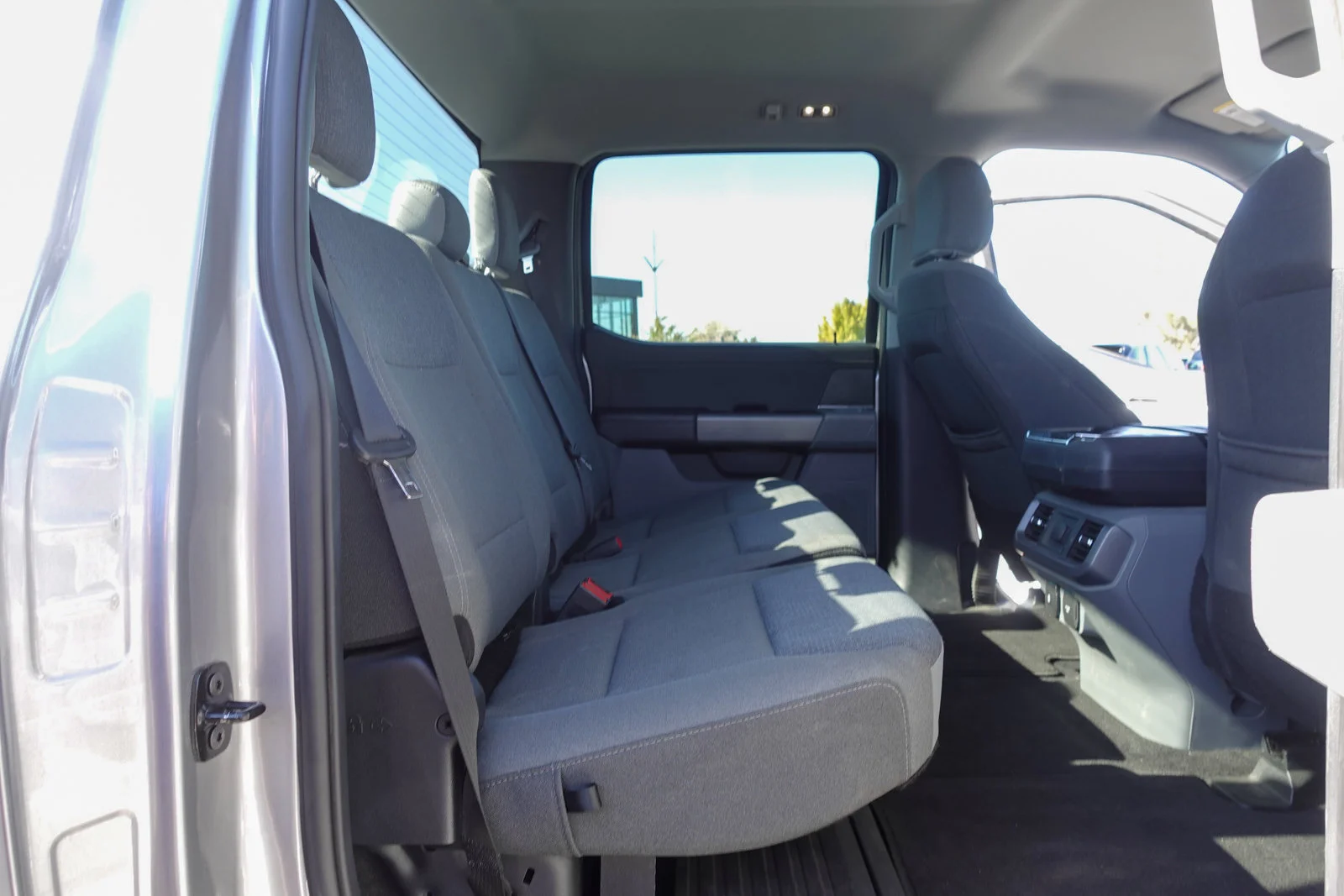 Used 2025 Silver Metallic Ford XLT image 14