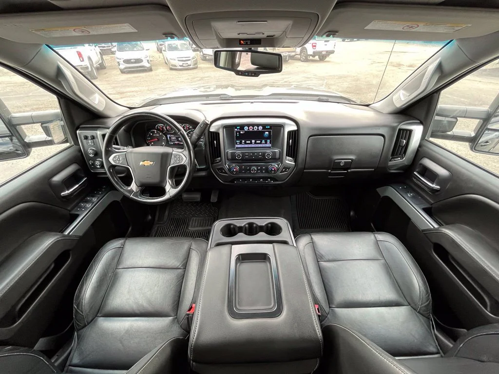 Used 2018 Black Chevrolet LT image 13