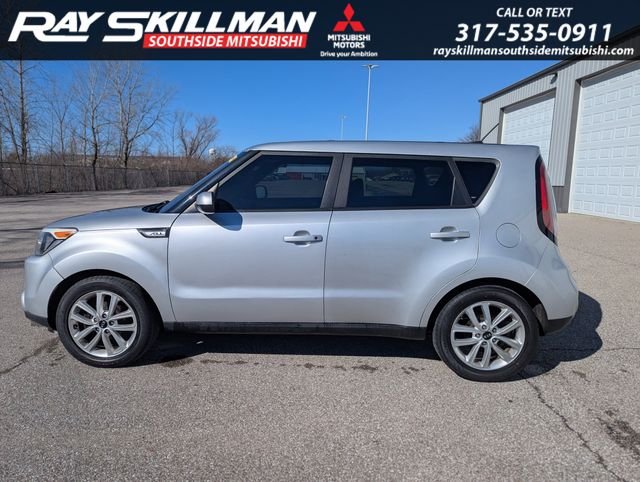 Used 2017 Silver Kia Plus image 13