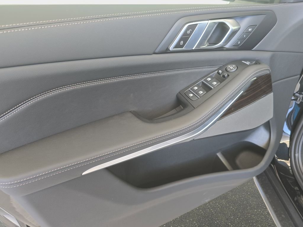 New 2026 Black Sapphire Metallic BMW sDrive40i image 14