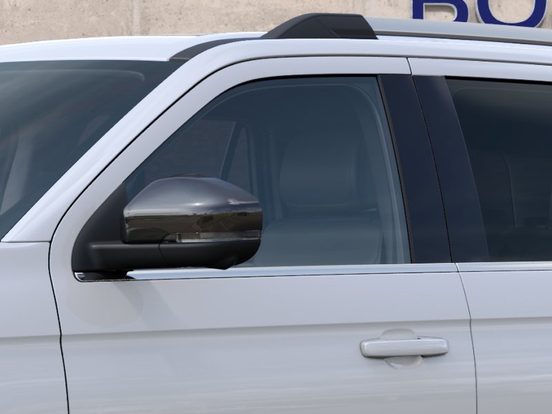 New 2027 Star White Metallic Tri-Coat Ford Platinum image 20