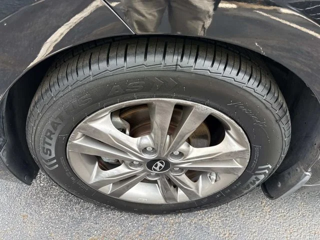 Used 2017 Black Hyundai Value Edition image 11