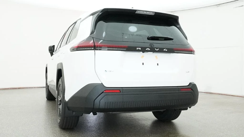 New 2026 Ice Cap Toyota LE image 22