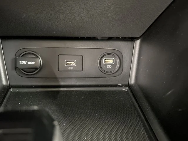 Used 2021 Gray Hyundai SE image 15