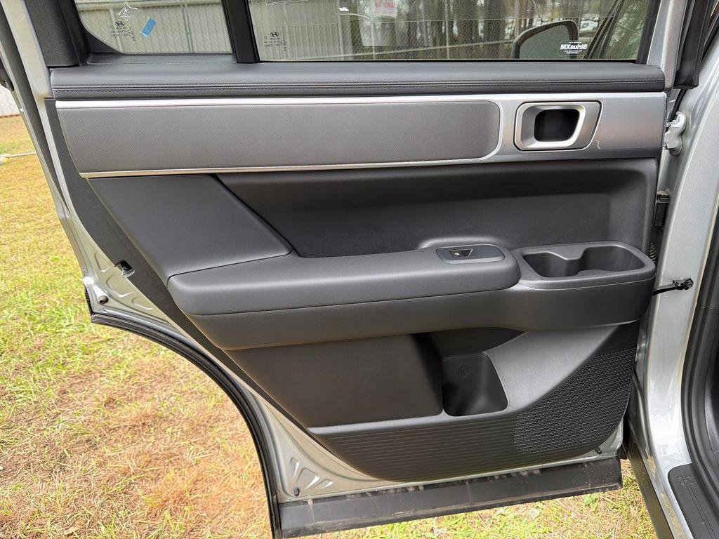 New 2026 Silver Hyundai SE image 22