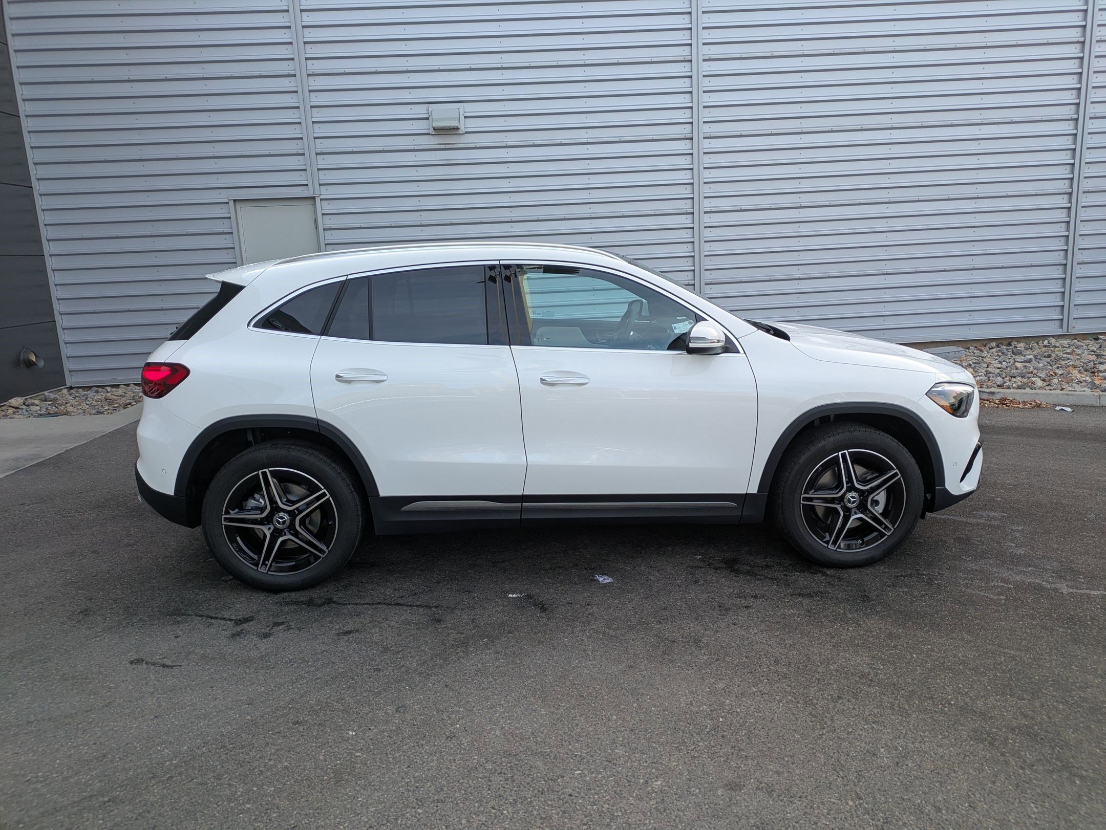 New 2026 Polar White Mercedes-Benz GLA 250 image 20