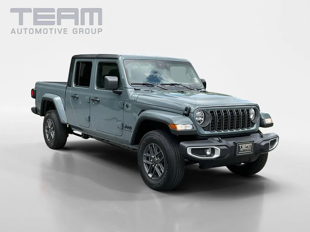 2025 Jeep Gladiator Sport S Auto's photo