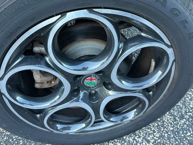 Used 2024 Green Alfa Romeo Ti image 6