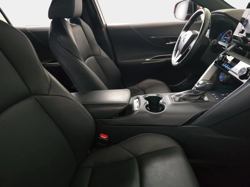 Used 2022 Red Toyota XLE image 10