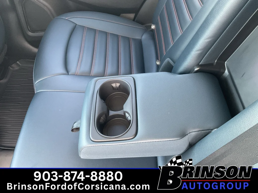 Used 2022 Atlas Blue Metallic Ford SEL image 18