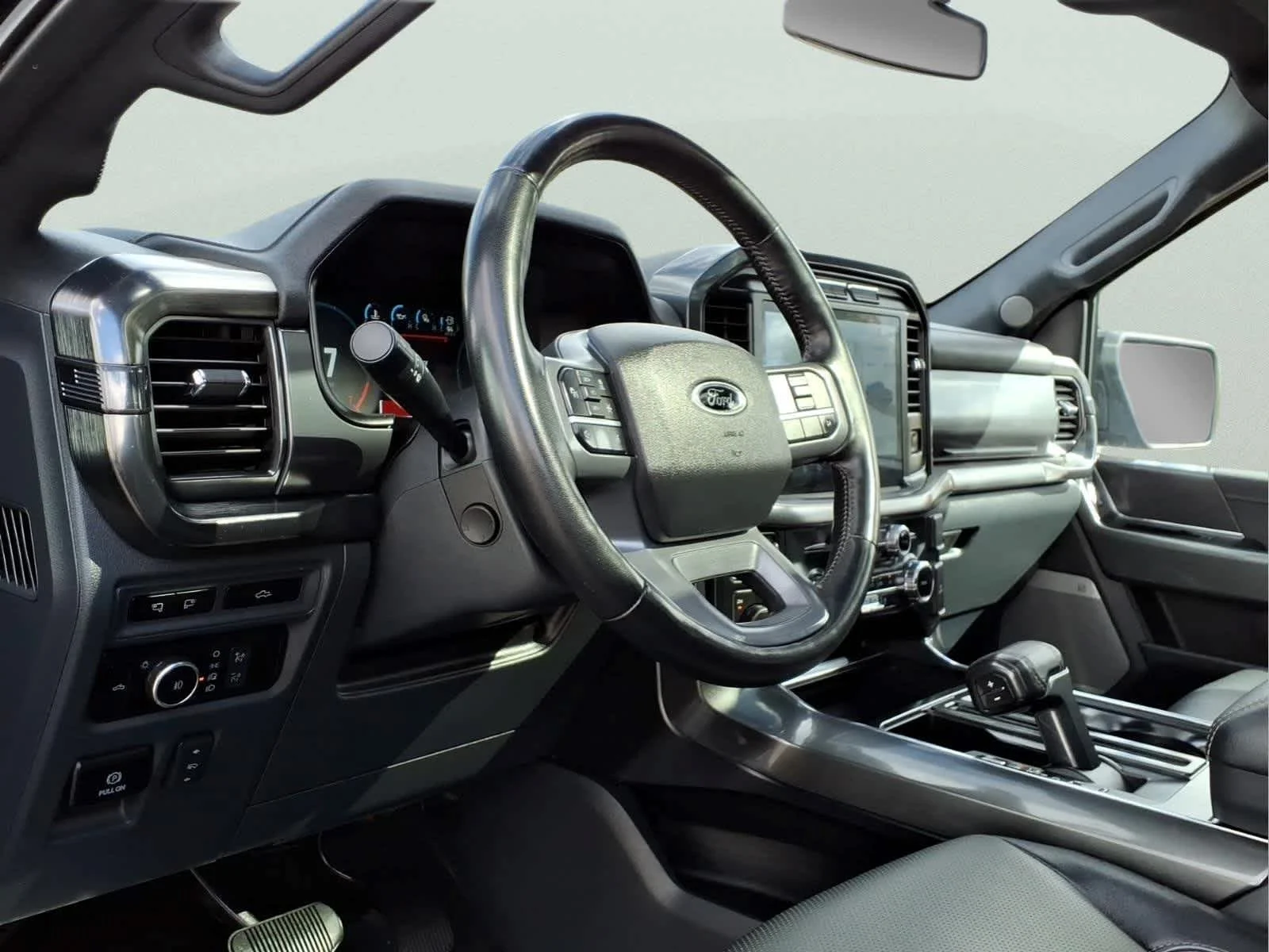 Used 2023 Agate Black Ford LARIAT image 13